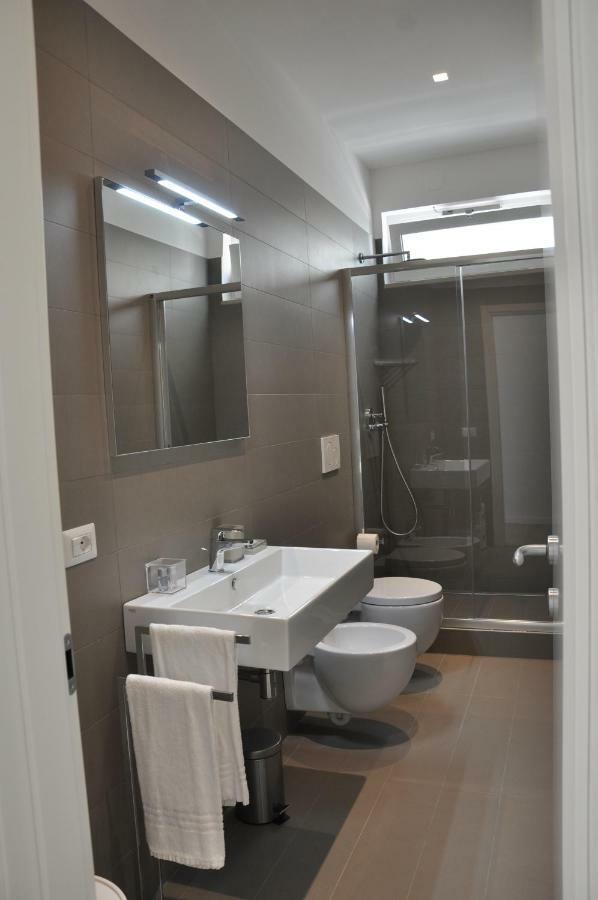 Nicola'S Apartments Бари Екстериор снимка